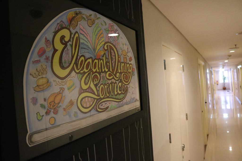 Bekizaar Hotel Surabaya Kültér fotó