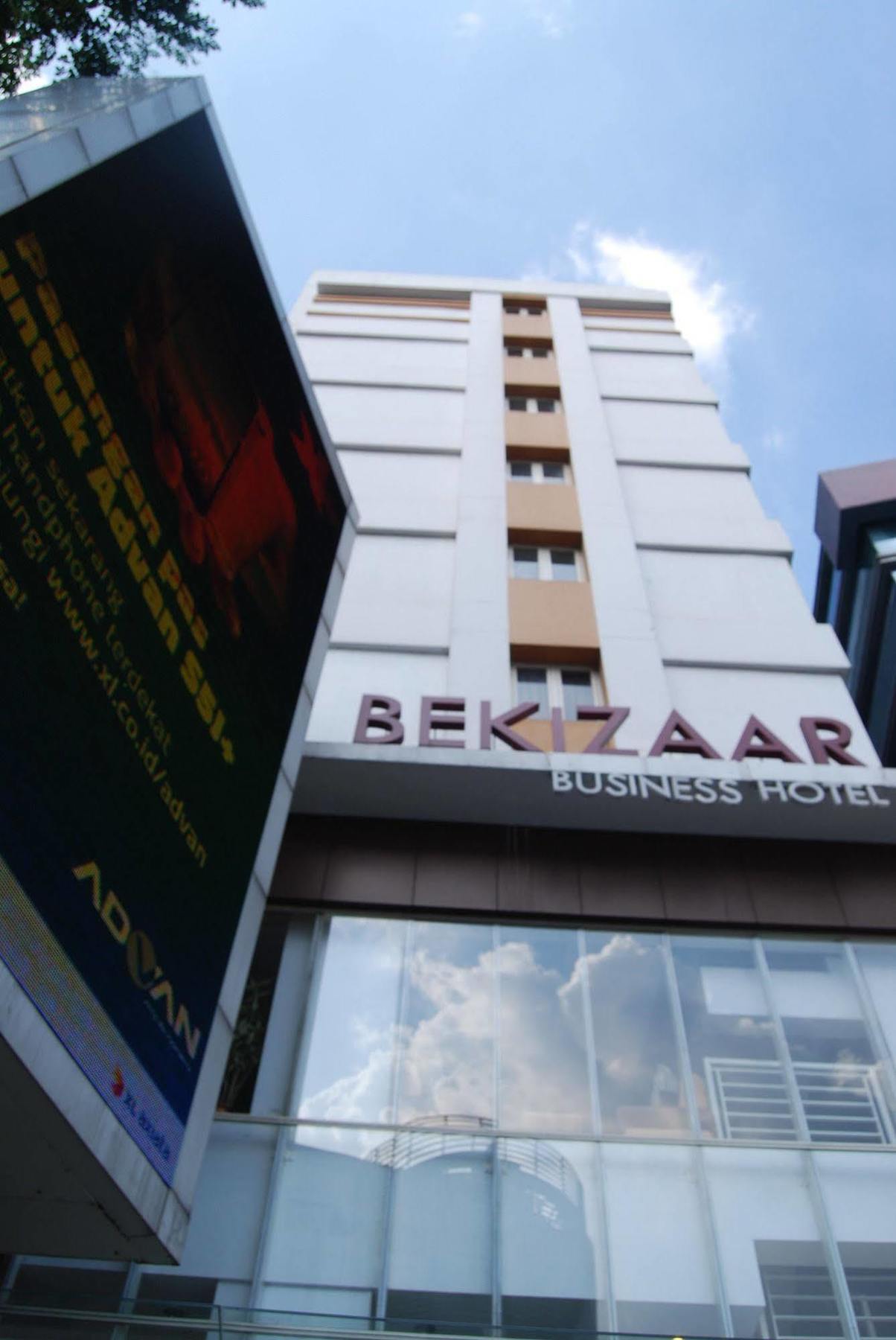 Bekizaar Hotel Surabaya Kültér fotó